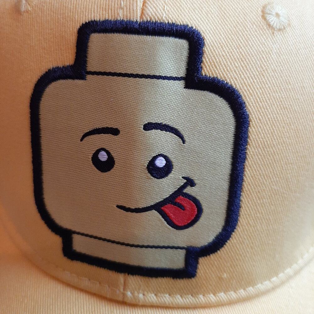 New Lego Boy with Silly Face Hat - Picture 3 of 3